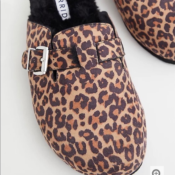LAST 1 - NEW torrid faux suede/clogs/slides extra wide - Picture 4 of 9